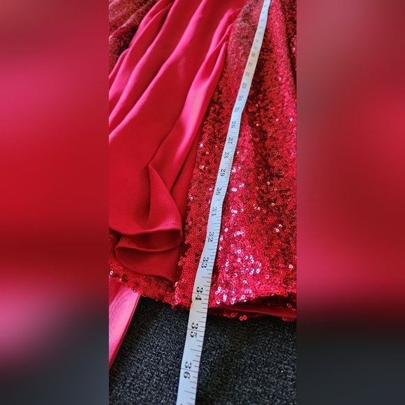 NWT - EXPRESS x OLIVIA CULPO - MAGENTA RED SEQUIN WRAP DRESS - SIZE LARGE - Picture 8 of 9
